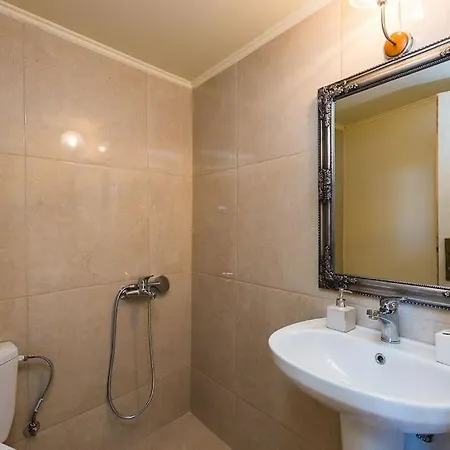 Lefteris Holiday home *